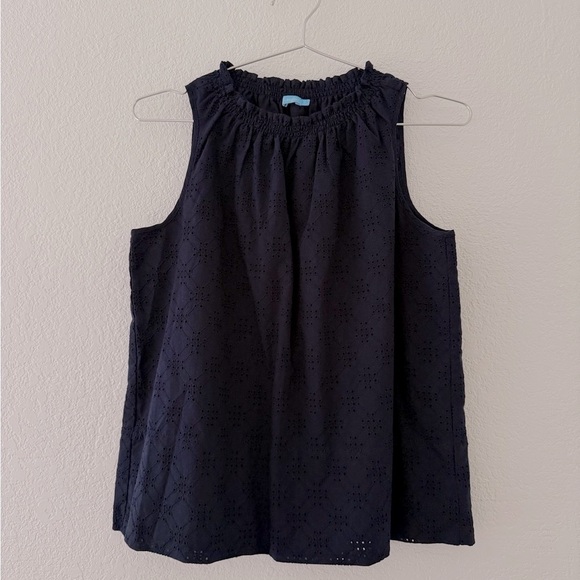 J. McLaughlin Tops - J Mclaughlin Sleeveless Eyelet Navy Lined Top 100% Cotton Size Small